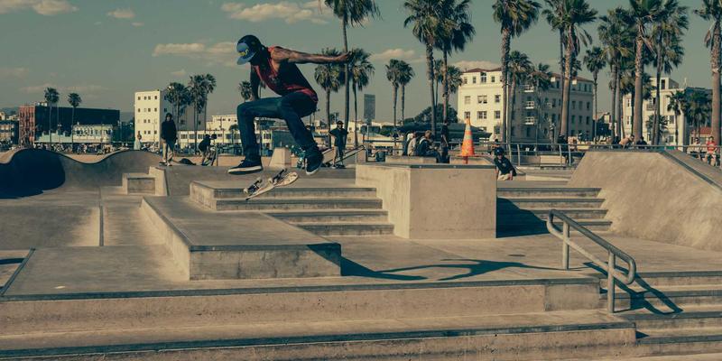 企业管理必备工具：如何运用宏观经济指标与行业信息预测市场周期性波动