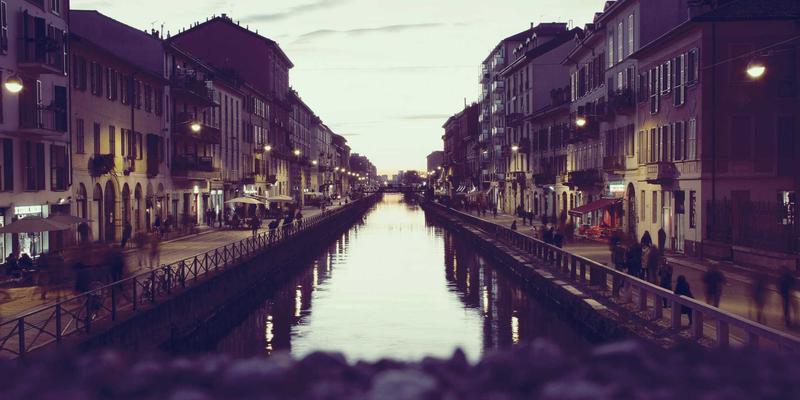 智能管理工具赋能企业服务：如何运用行业信息优化竞争性定价与价值感知